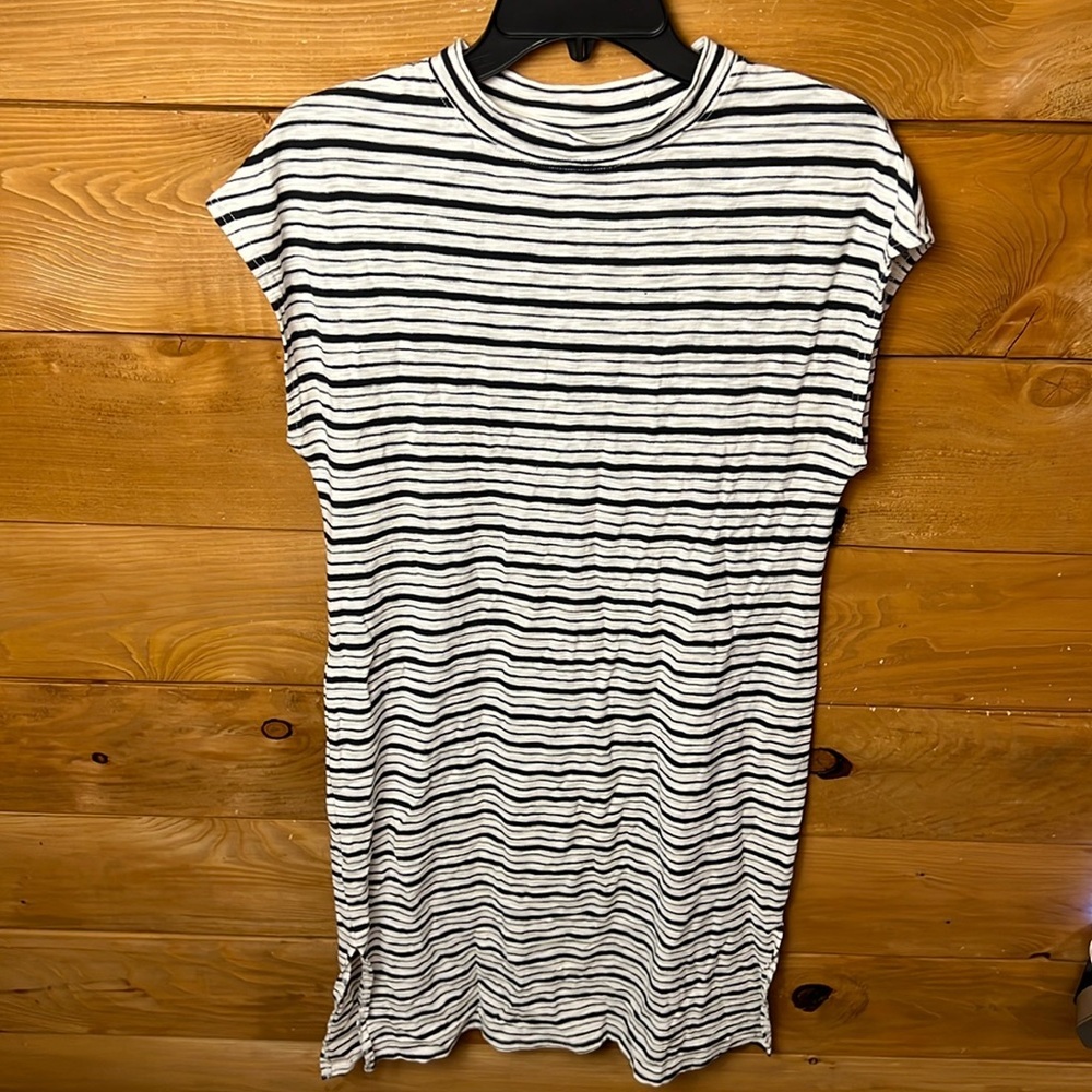 Universal Thread Womens Long T-shirt dress Sm striped short sleeve cotton casual